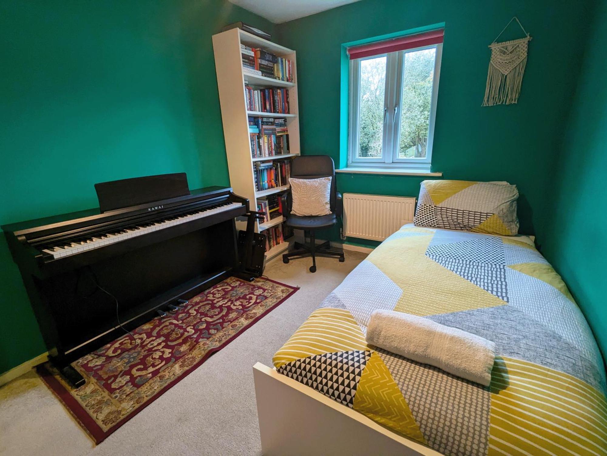 Spacious 4 Bed Riverside Сasa de vacaciones