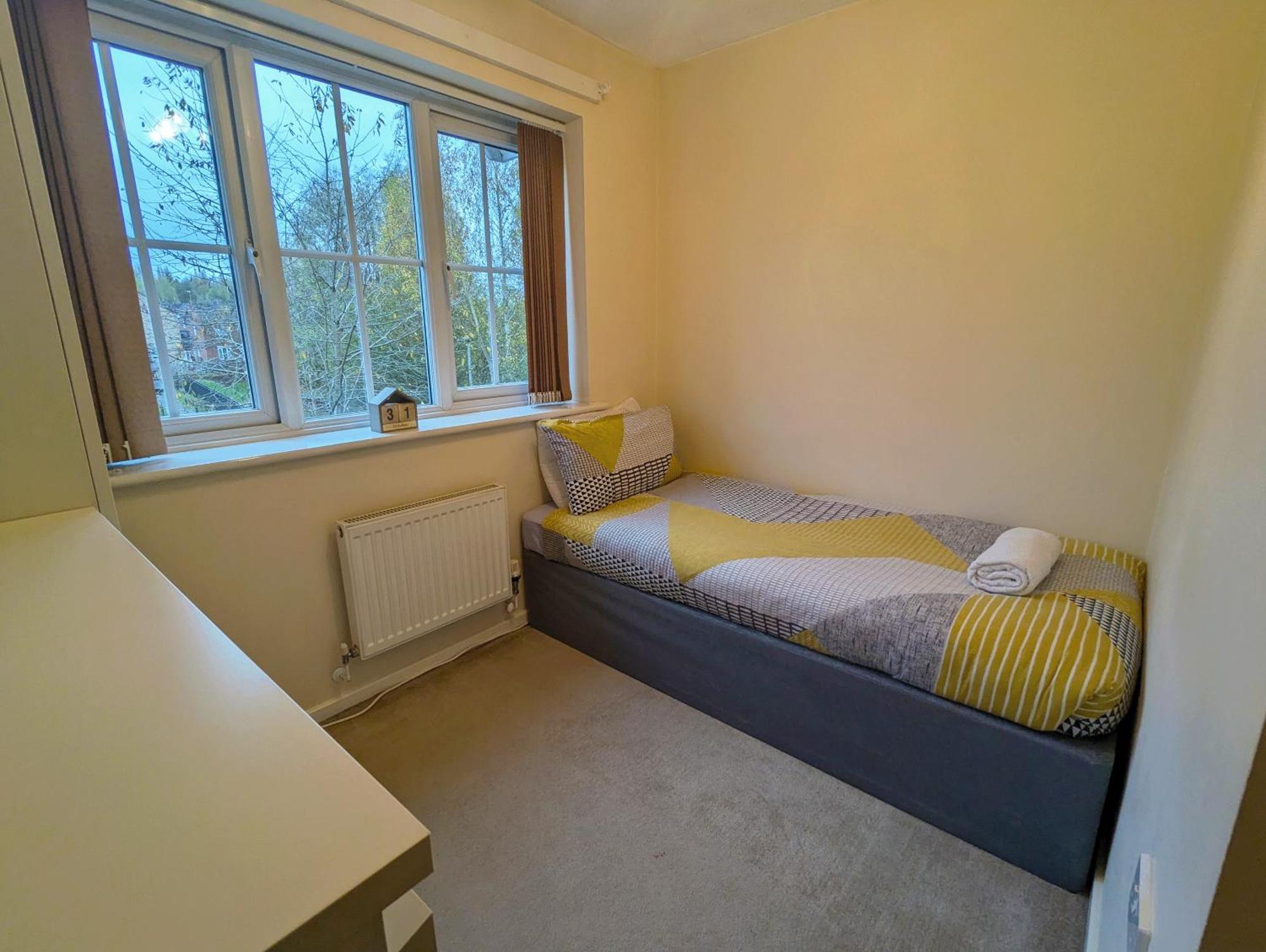 Spacious 4 Bed Riverside Сasa de vacaciones *